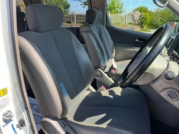 Used Nissan Elgrand 2002 for sale - 74467858: Photo 16