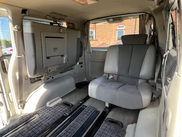 Used Nissan Elgrand 2002 for sale - 74467858: Photo 20