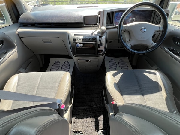 Used Nissan Elgrand 2002 for sale - 74467858: Photo 3