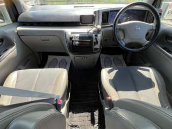 Used Nissan Elgrand  for sale - 74467858: Photo