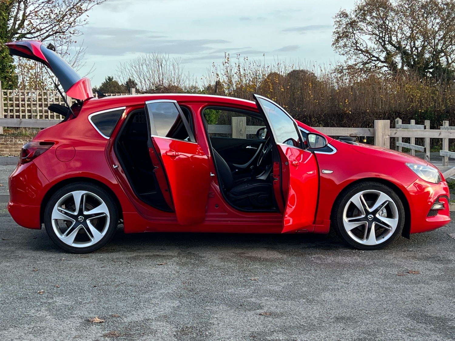 Used Vauxhall Astra 2014 for sale - 76479521: Photo 3