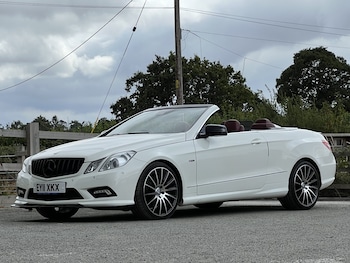 Used Mercedes-Benz E Class 2011 for sale - 79365504: Photo