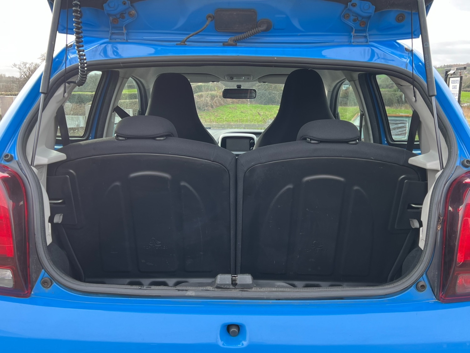 Used Peugeot 108 2016 for sale - 76982517: Photo 13