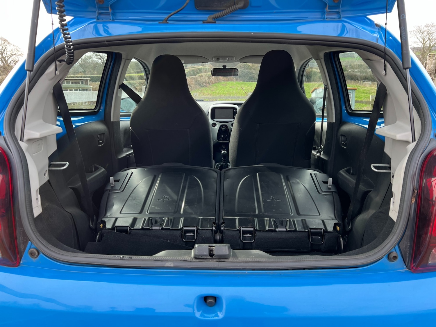 Used Peugeot 108 2016 for sale - 76982517: Photo 17