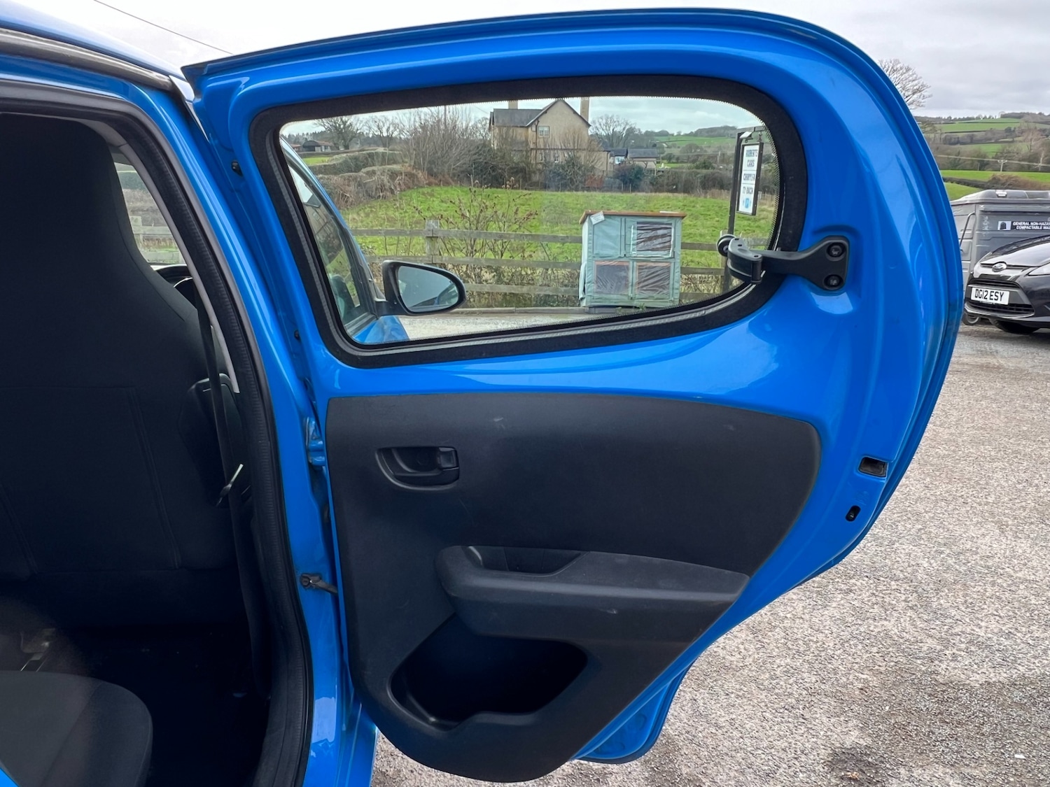 Used Peugeot 108 2016 for sale - 76982517: Photo 22