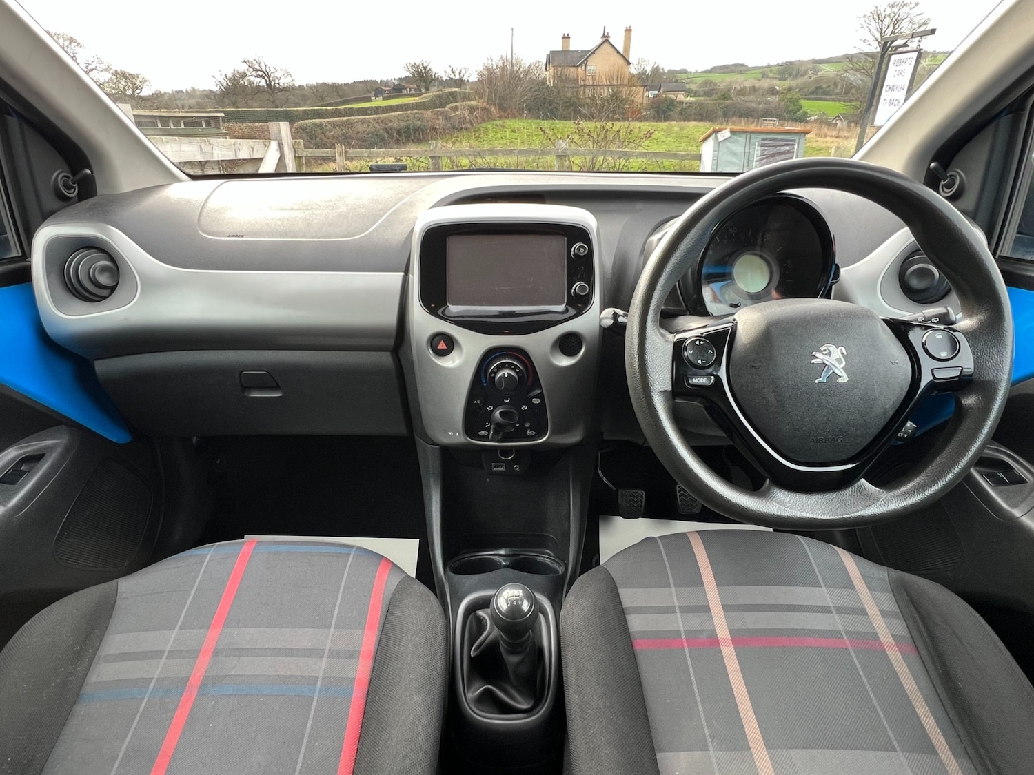 Used Peugeot 108 2016 for sale - 76982517: Photo 3