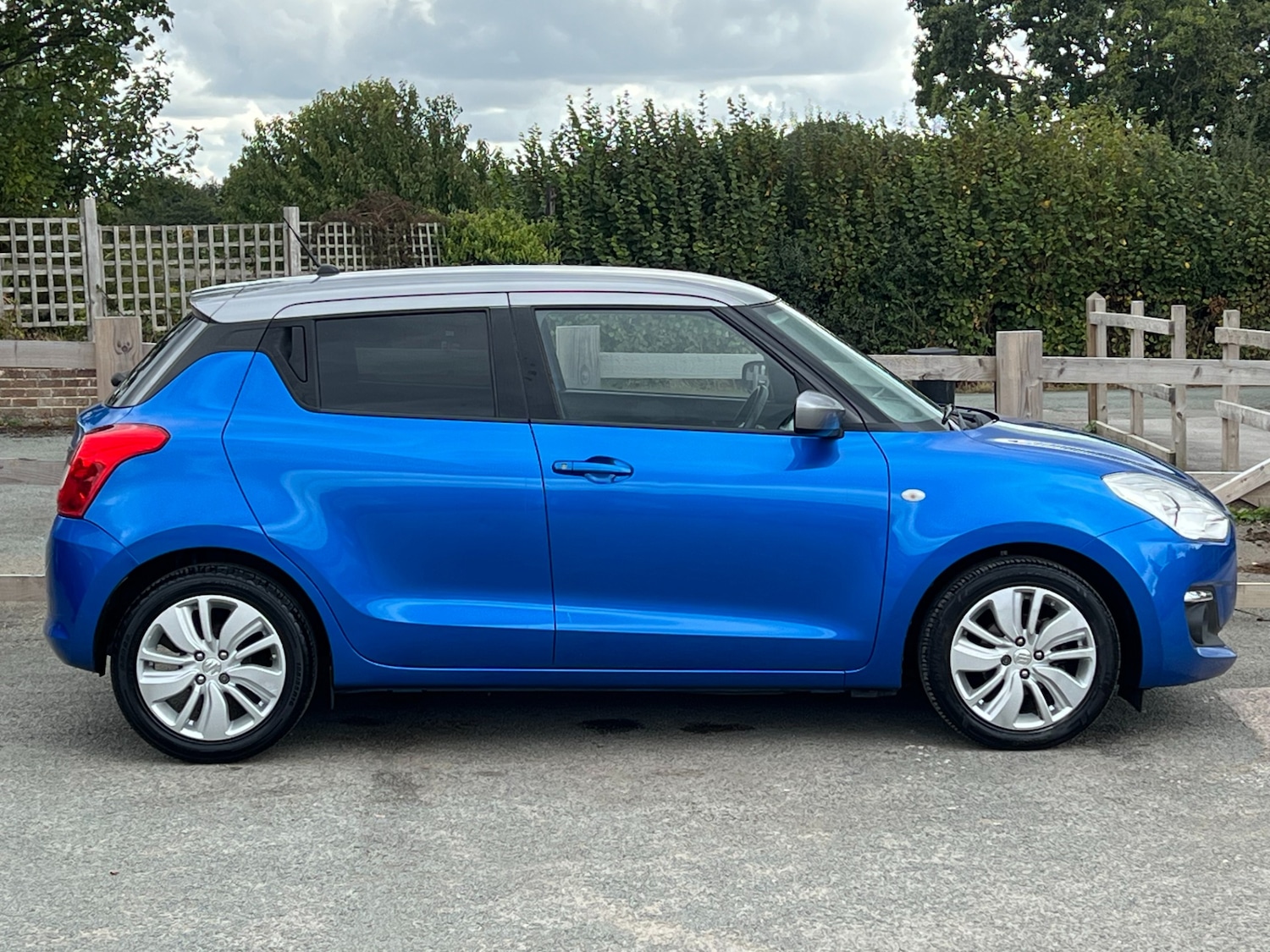 Used Suzuki Swift 2018 for sale - 75525104: Photo 14
