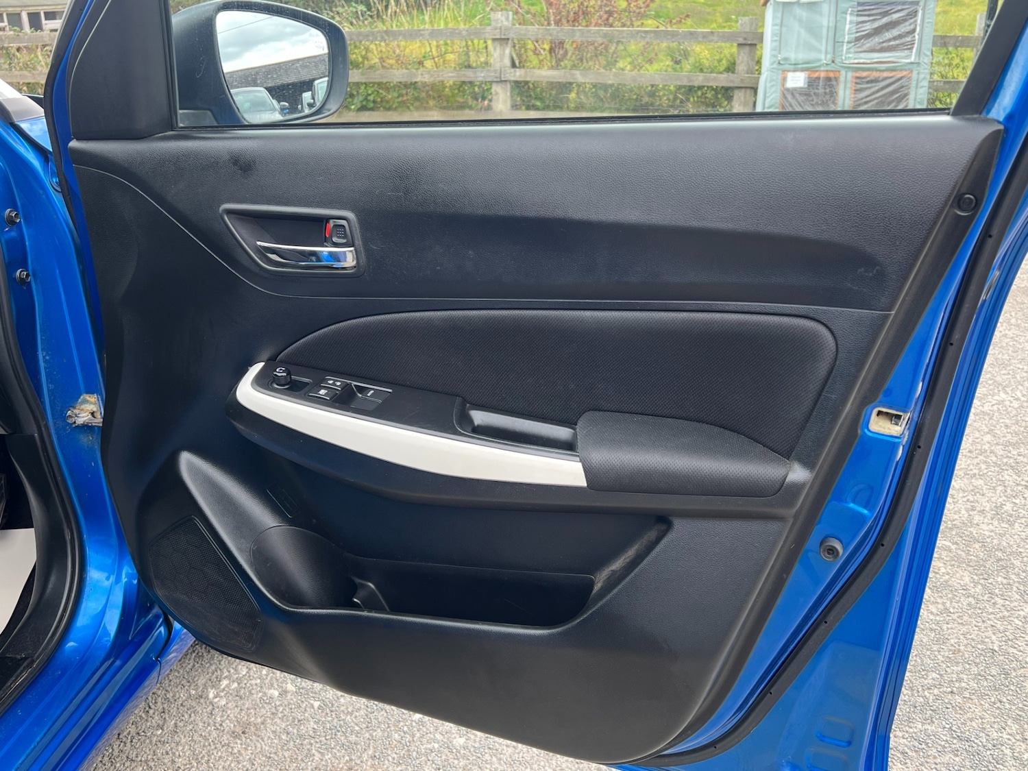 Used Suzuki Swift 2018 for sale - 75525104: Photo 23