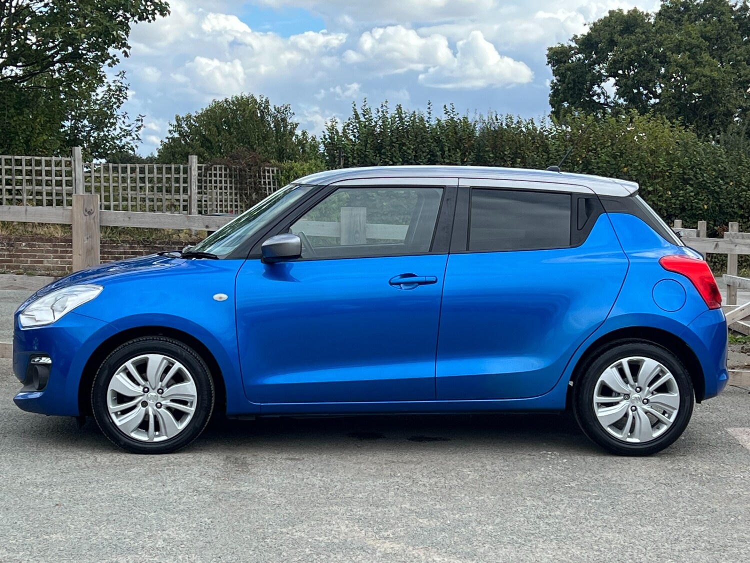 Used Suzuki Swift 2018 for sale - 75525104: Photo 25
