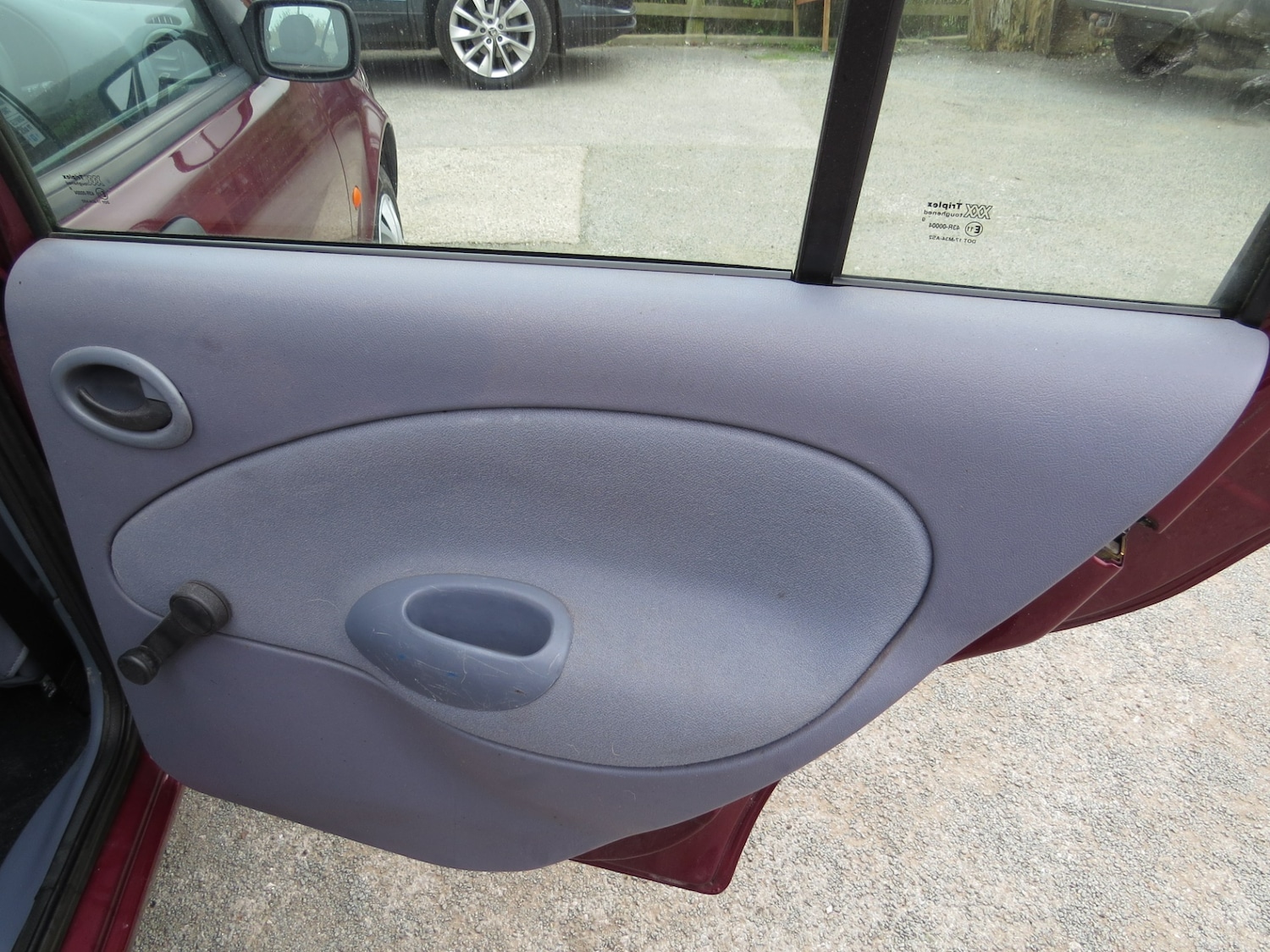 Used Ford Fiesta 1998 for sale - 76567785: Photo 26