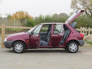 Used Ford Fiesta 1998 for sale - 76567785: Photo