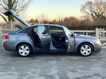 Used Vauxhall Vectra 2005 for sale - 76476345: Photo