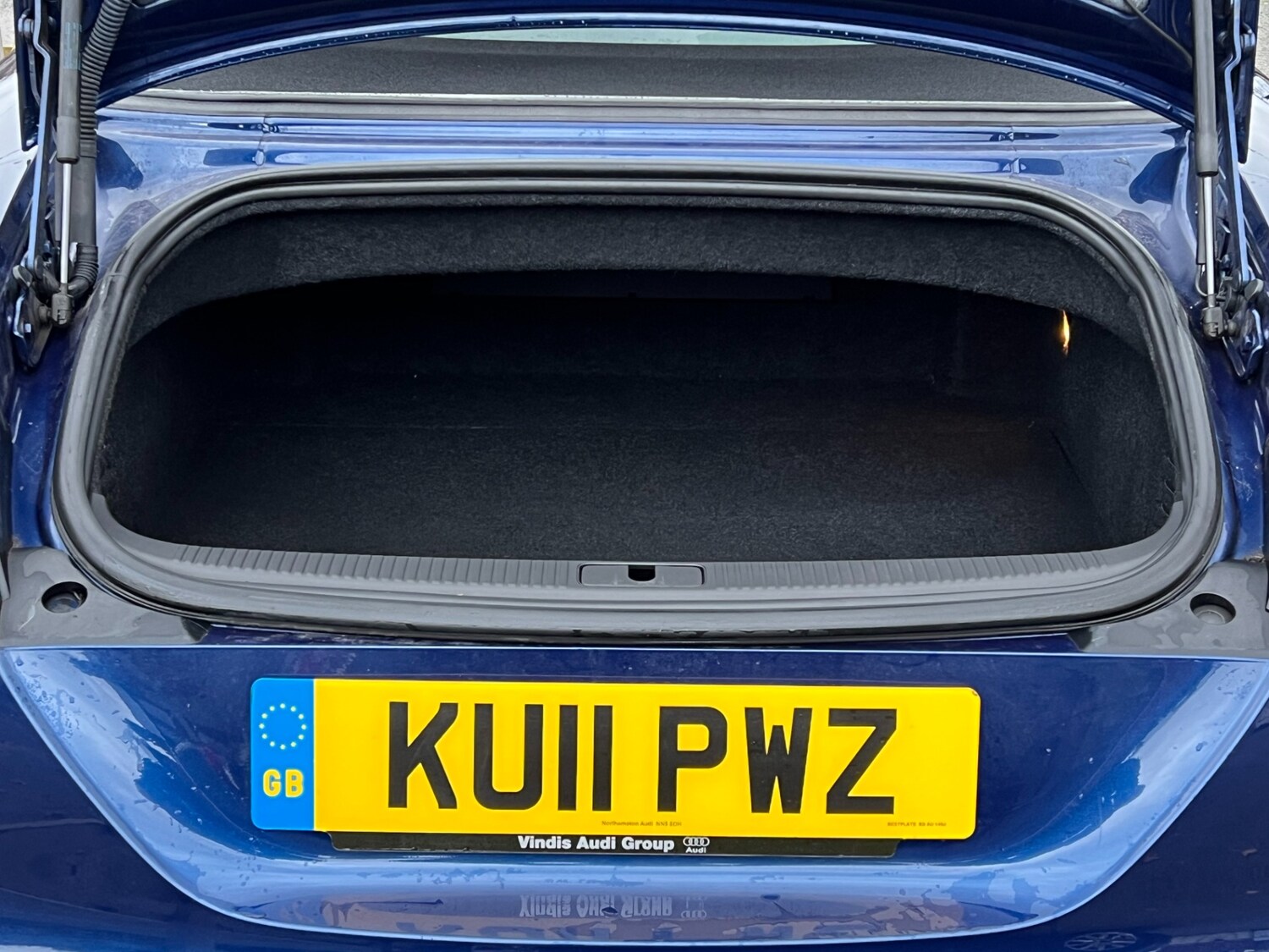 Used Audi TT 2011 for sale - 76541662: Photo 14