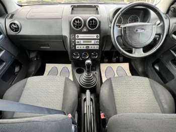 Used Ford Fusion 2005 for sale - 74925621: Photo