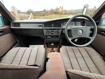 Used Mercedes-Benz 190 1989 for sale - 79311429: Photo