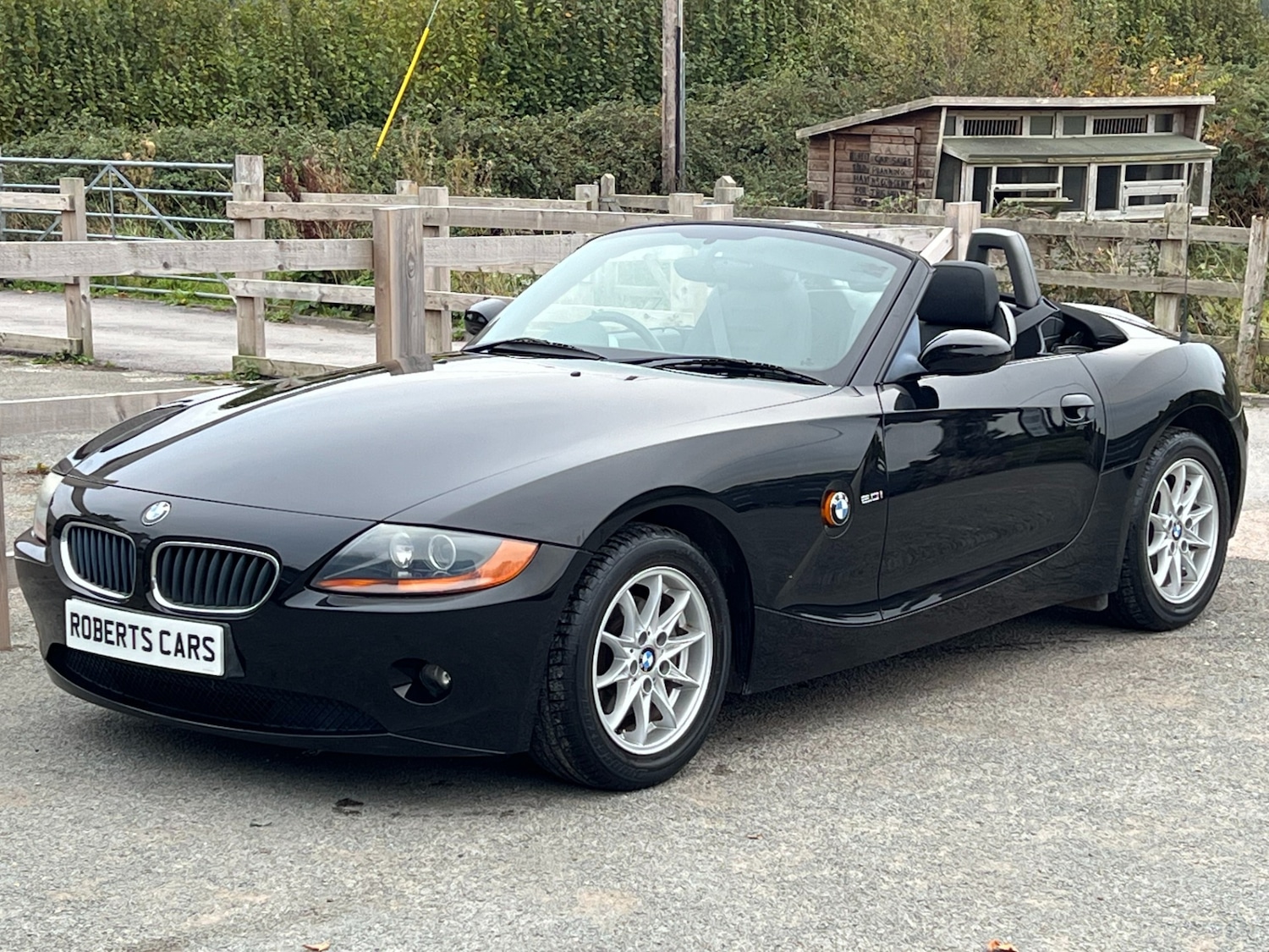 Used BMW Z4 2005 for sale - 76264459: Photo 2