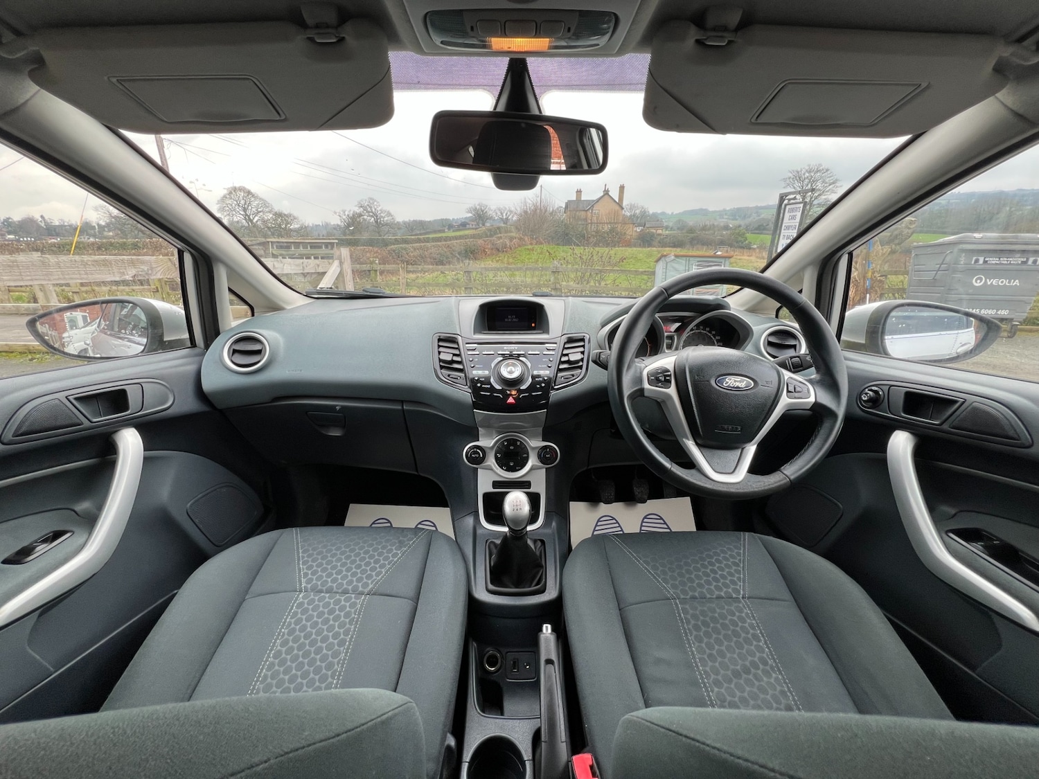 Used Ford Fiesta 2010 for sale - 77297982: Photo 11