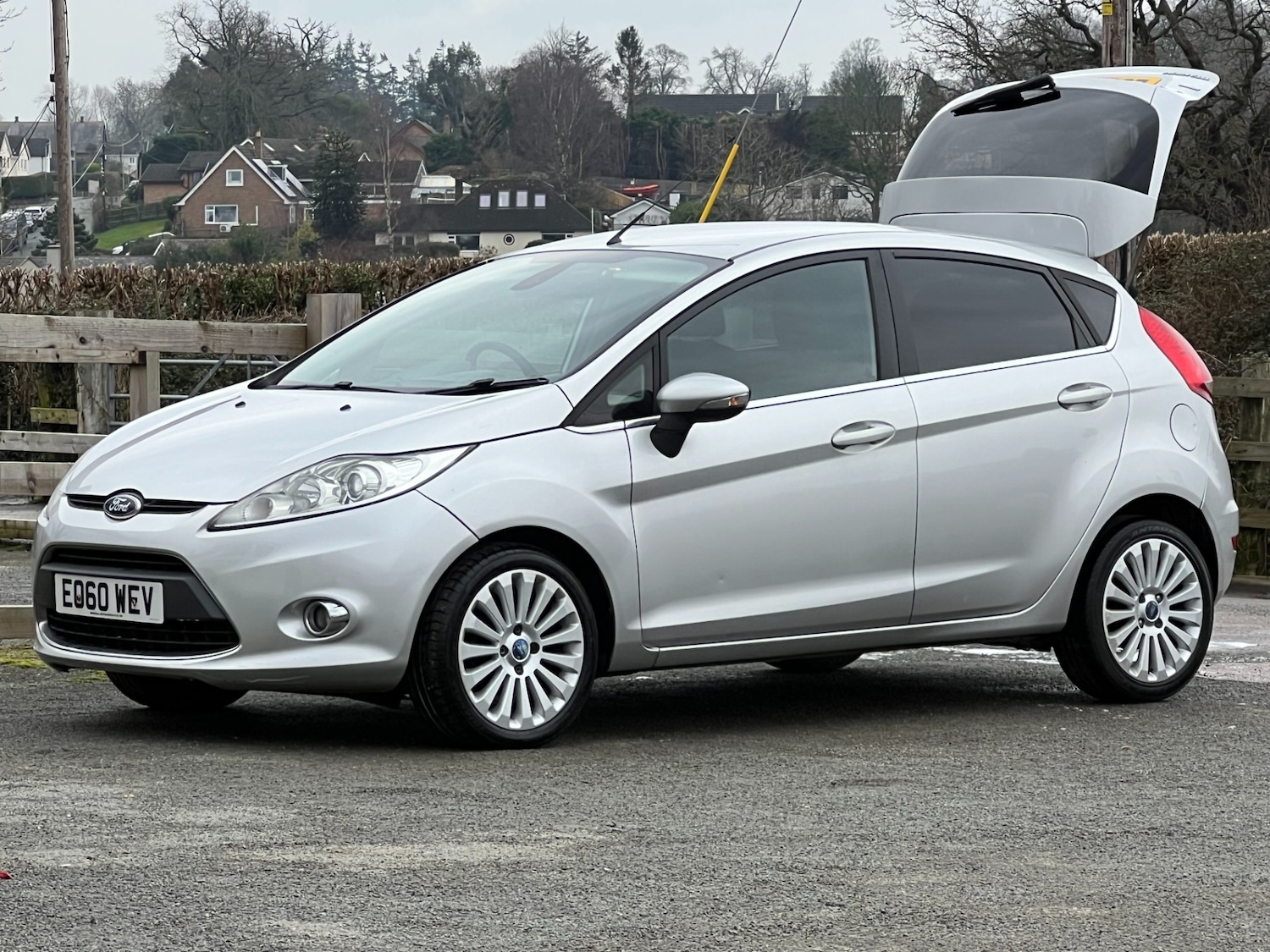 Used Ford Fiesta 2010 for sale - 77297982: Photo 12