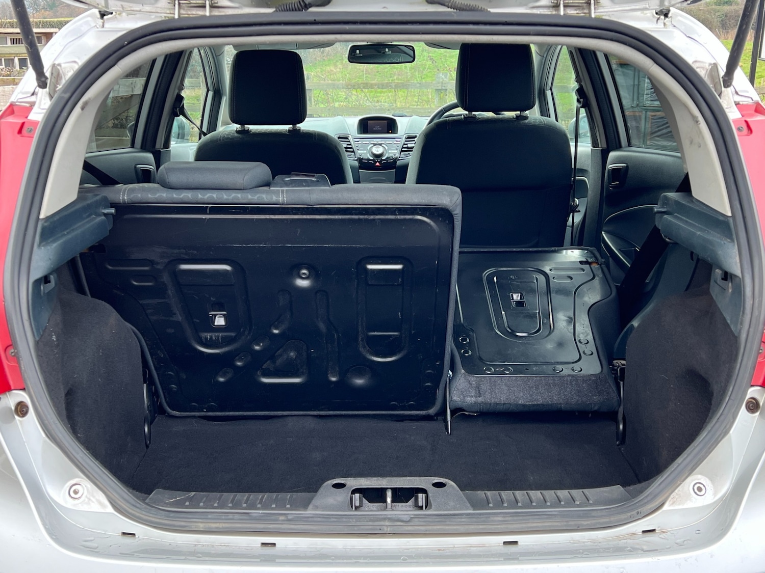 Used Ford Fiesta 2010 for sale - 77297982: Photo 14