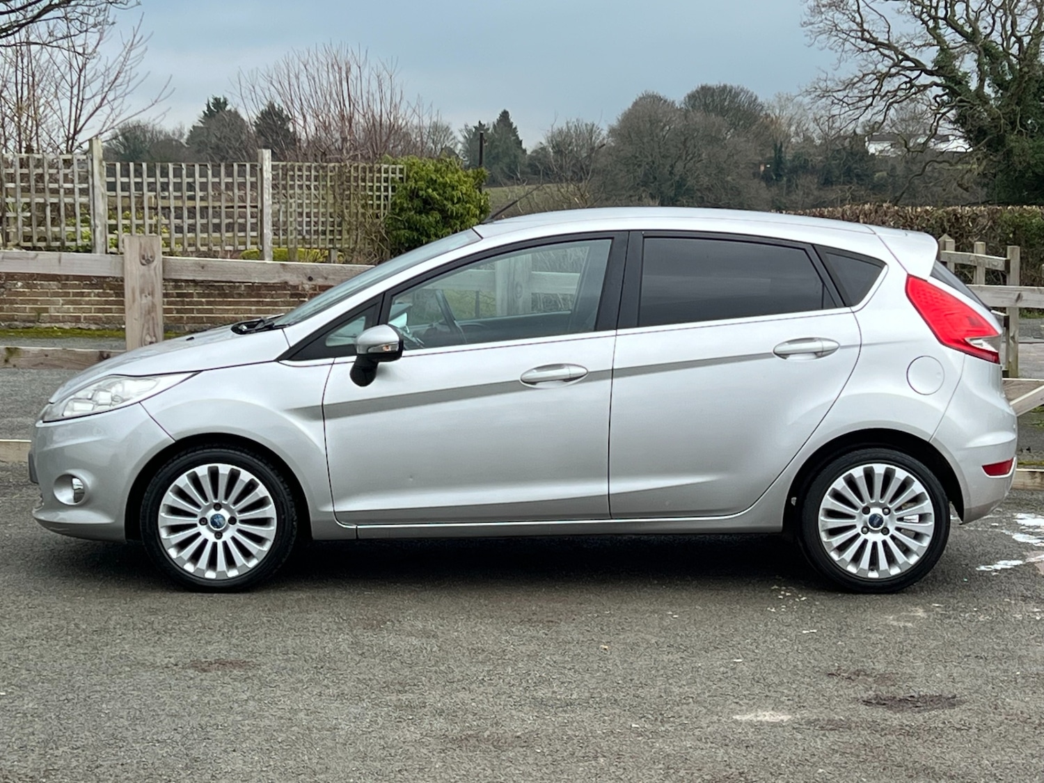 Used Ford Fiesta 2010 for sale - 77297982: Photo 18