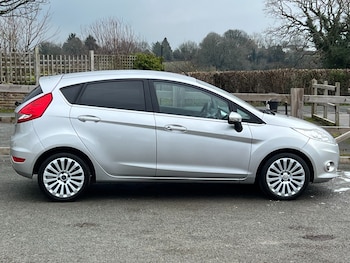 Used Ford Fiesta 2010 for sale - 77297982: Photo