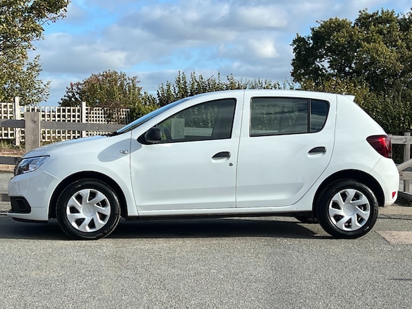 Used Dacia Sandero 2018 for sale - 76156602: Photo 16