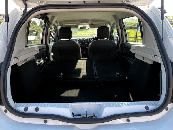 Used Dacia Sandero 2018 for sale - 76156602: Photo 17