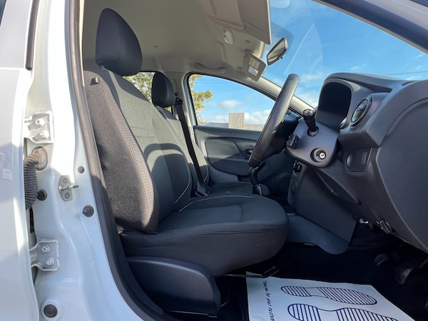 Used Dacia Sandero 2018 for sale - 76156602: Photo 23