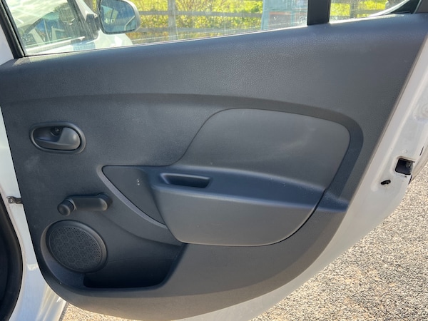 Used Dacia Sandero 2018 for sale - 76156602: Photo 27