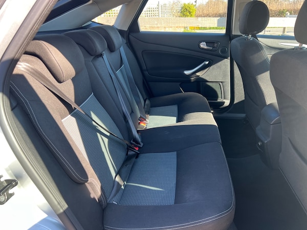Used Ford Mondeo 2010 for sale - 74061509: Photo 13