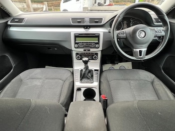 Used Volkswagen Passat 2011 for sale - 76626736: Photo