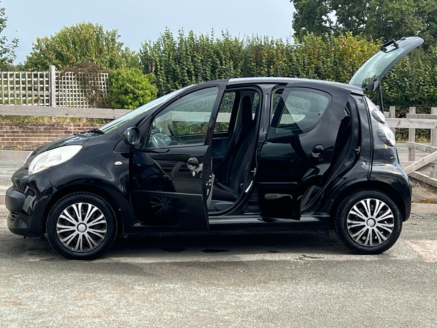 Vehicle 29