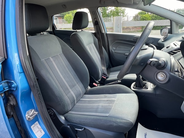 Used Ford Fiesta 2010 for sale - 74352543: Photo 12