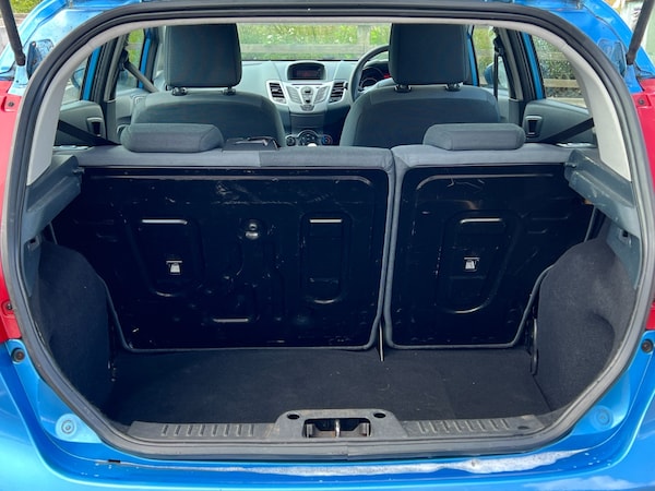 Used Ford Fiesta 2010 for sale - 74352543: Photo 14