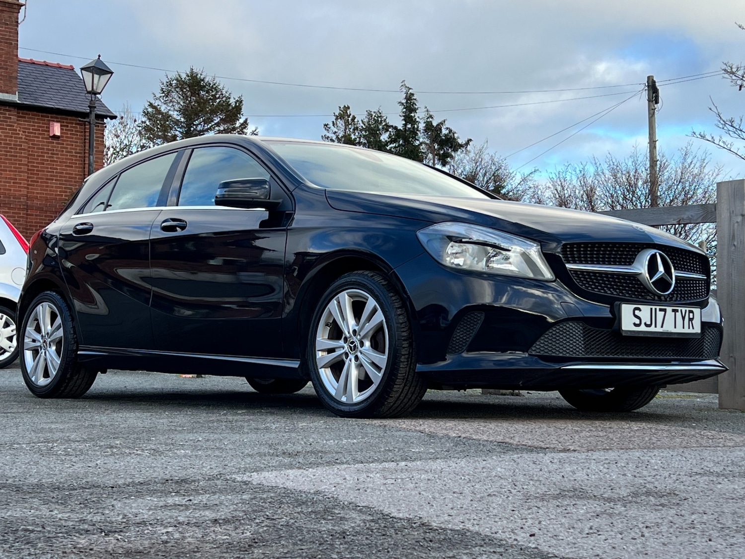 Used Mercedes-Benz A-Class 2017 for sale - 76807999: Photo 3