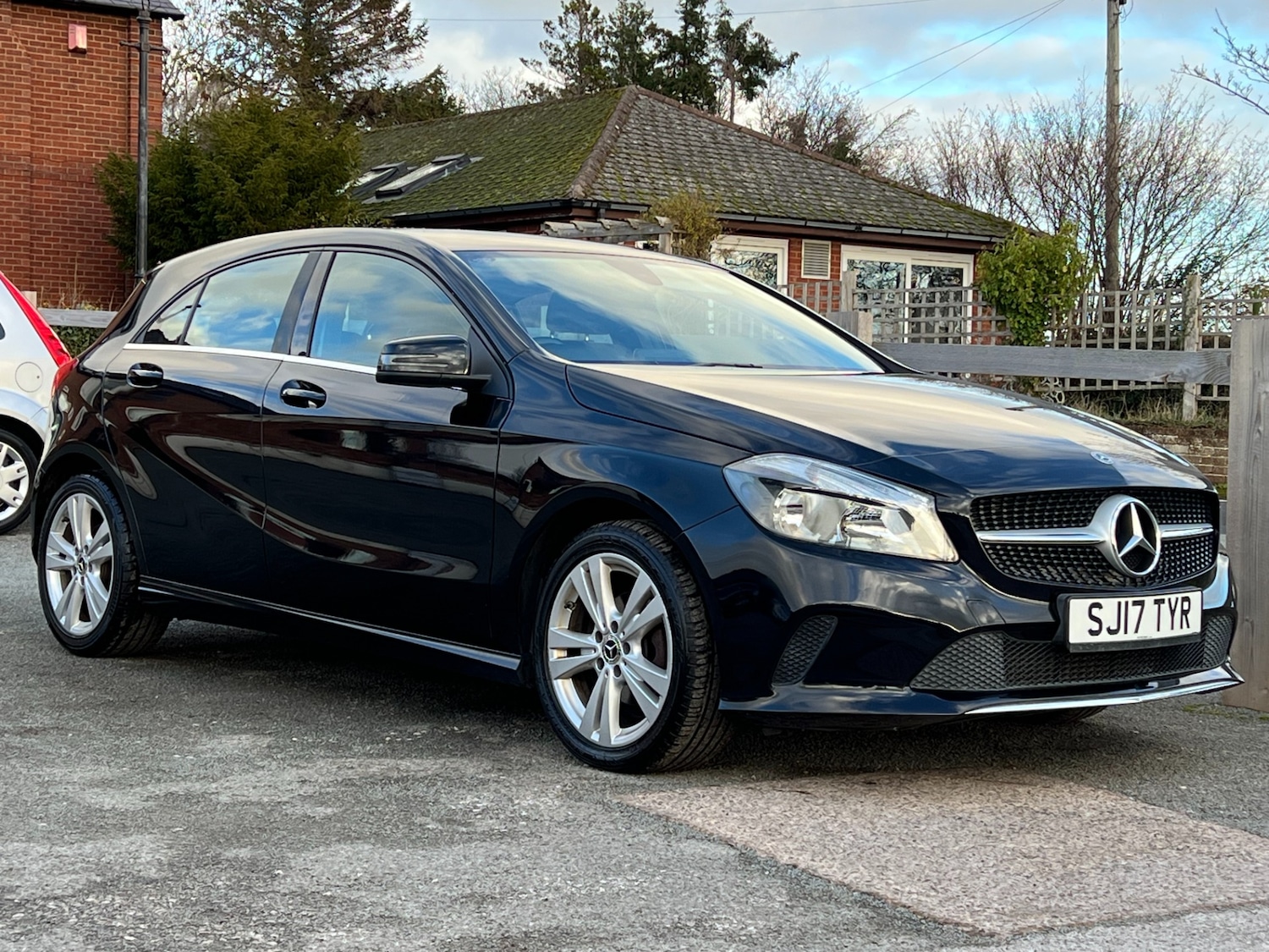 Used Mercedes-Benz A-Class 2017 for sale - 76807999: Photo 8