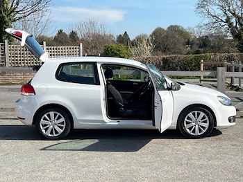 Used Volkswagen Golf 2010 for sale - 78013060: Photo