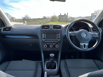 Used Volkswagen Golf 2010 for sale - 78013060: Photo