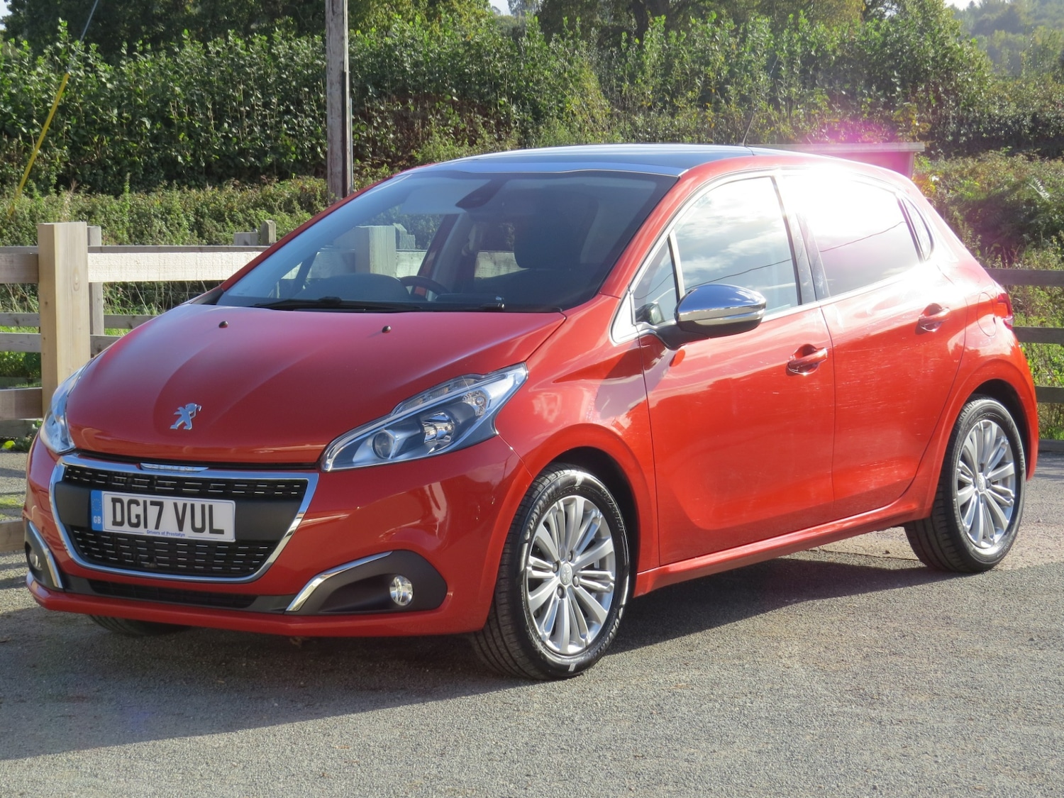Used Peugeot 208 2017 for sale - 76493827: Photo 19