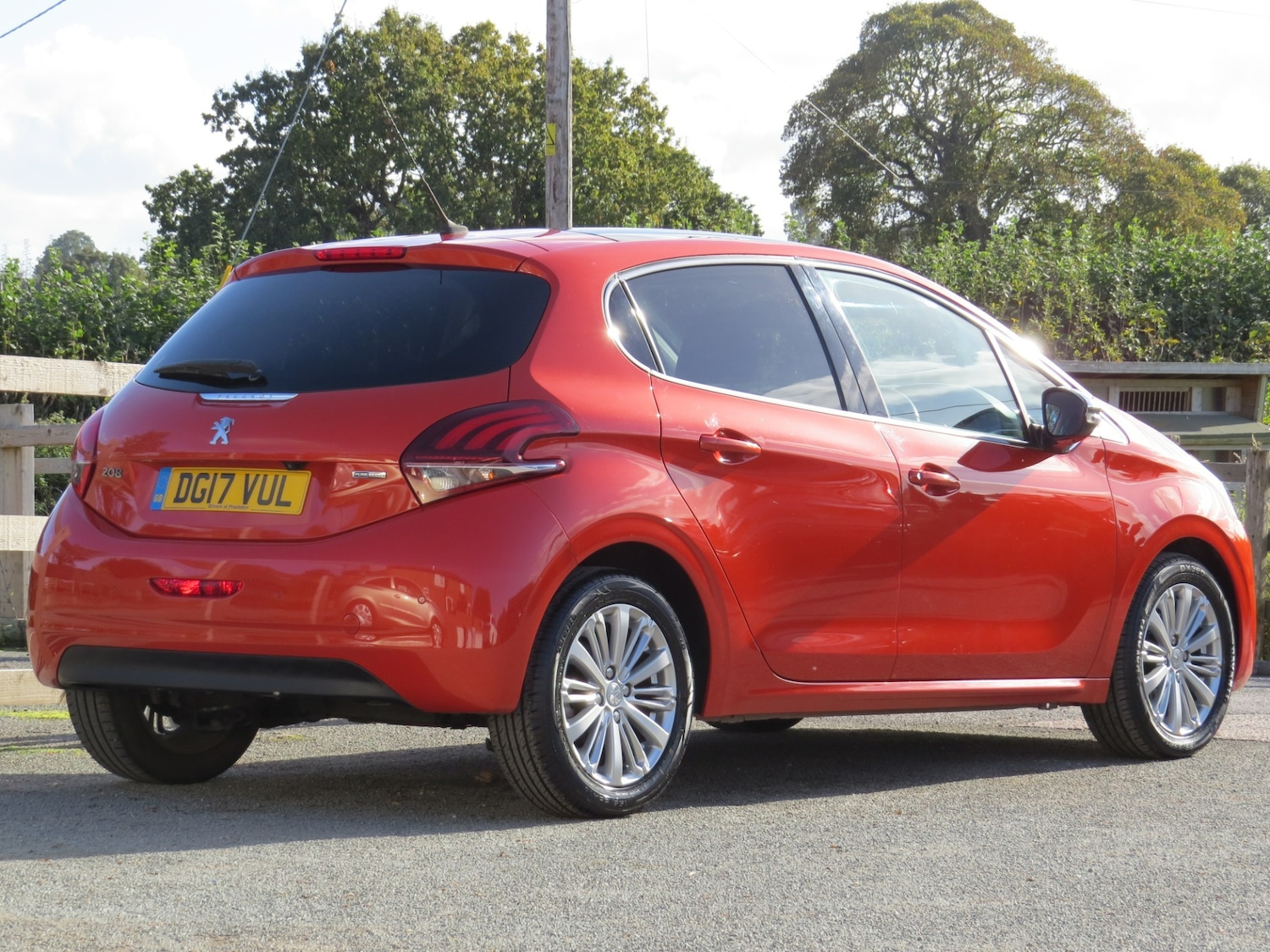 Used Peugeot 208 2017 for sale - 76493827: Photo 8