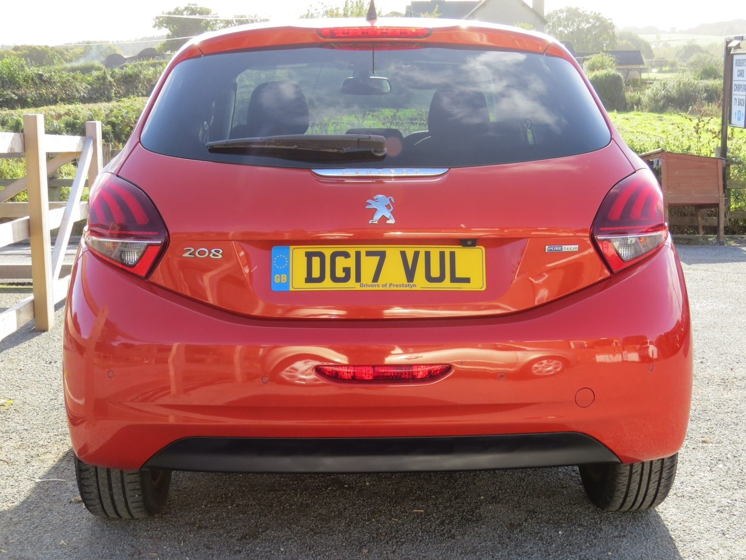 Used Peugeot 208 2017 for sale - 76493827: Photo 9