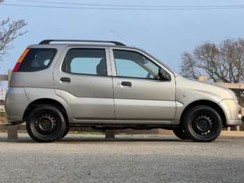 Used Suzuki Ignis 2004 for sale - 73951176: Photo