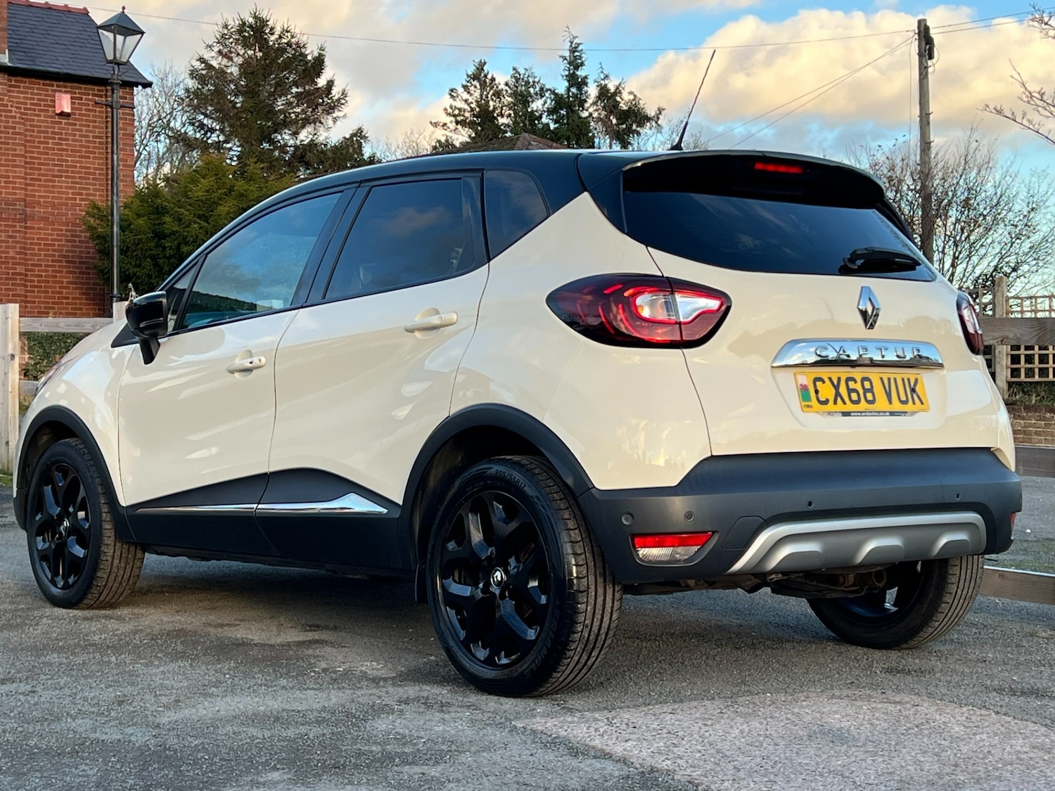 Used Renault Captur 2018 for sale - 76578252: Photo 10