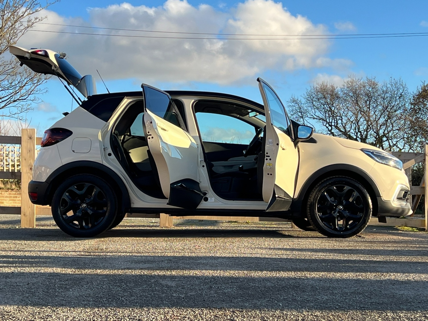 Used Renault Captur 2018 for sale - 76578252: Photo 15