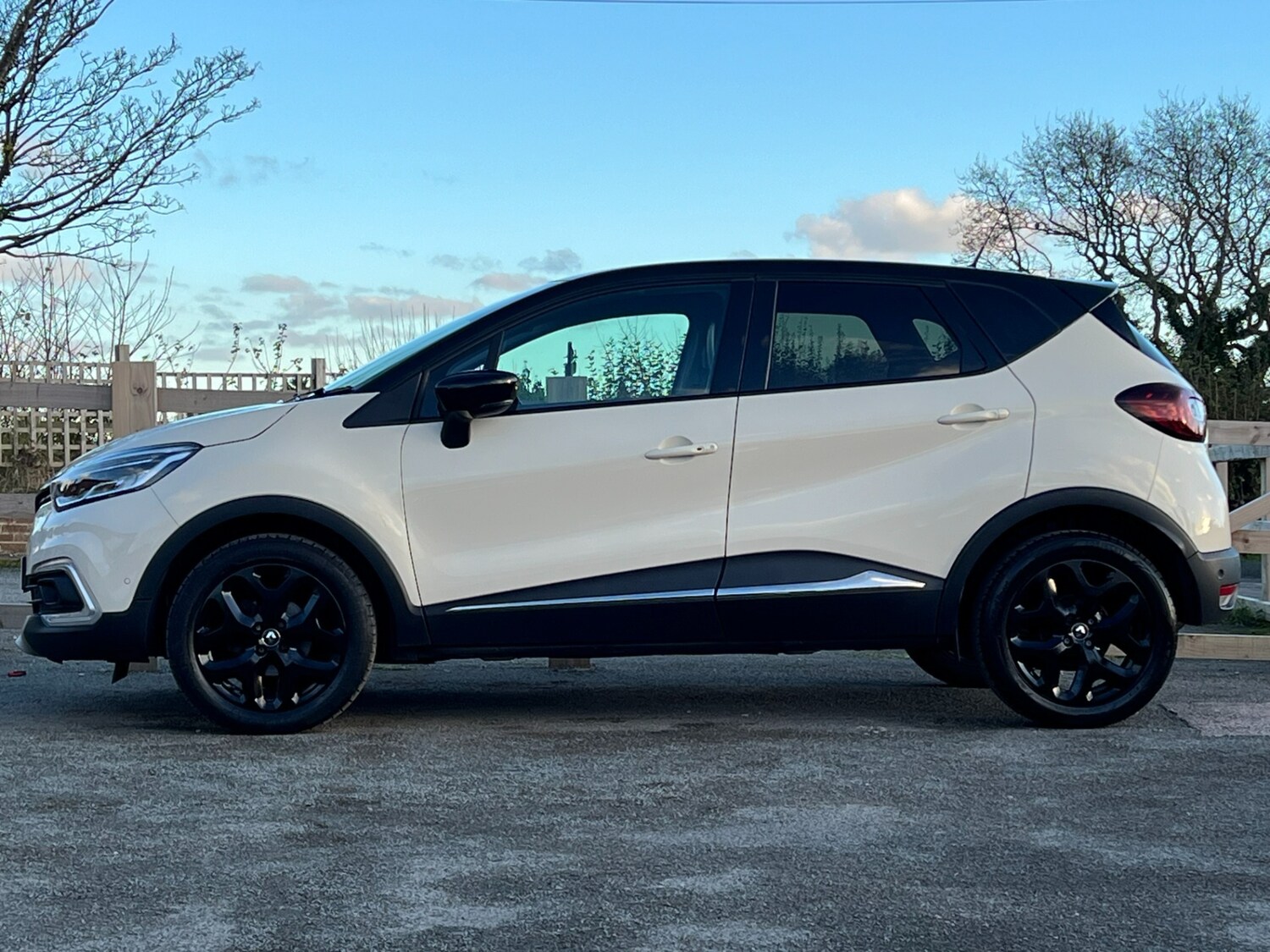 Used Renault Captur 2018 for sale - 76578252: Photo 19