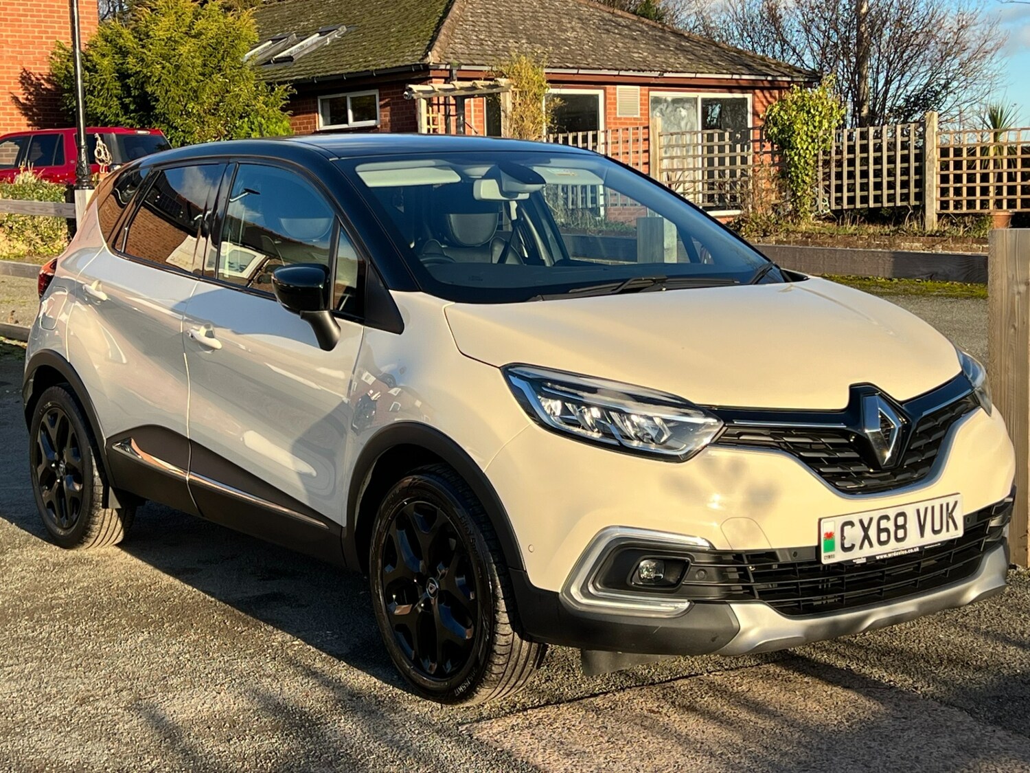 Used Renault Captur 2018 for sale - 76578252: Photo 23