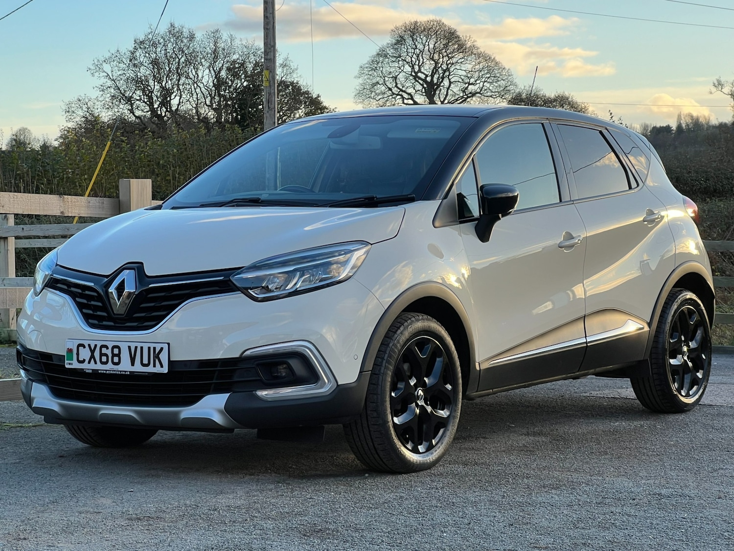 Used Renault Captur 2018 for sale - 76578252: Photo 4