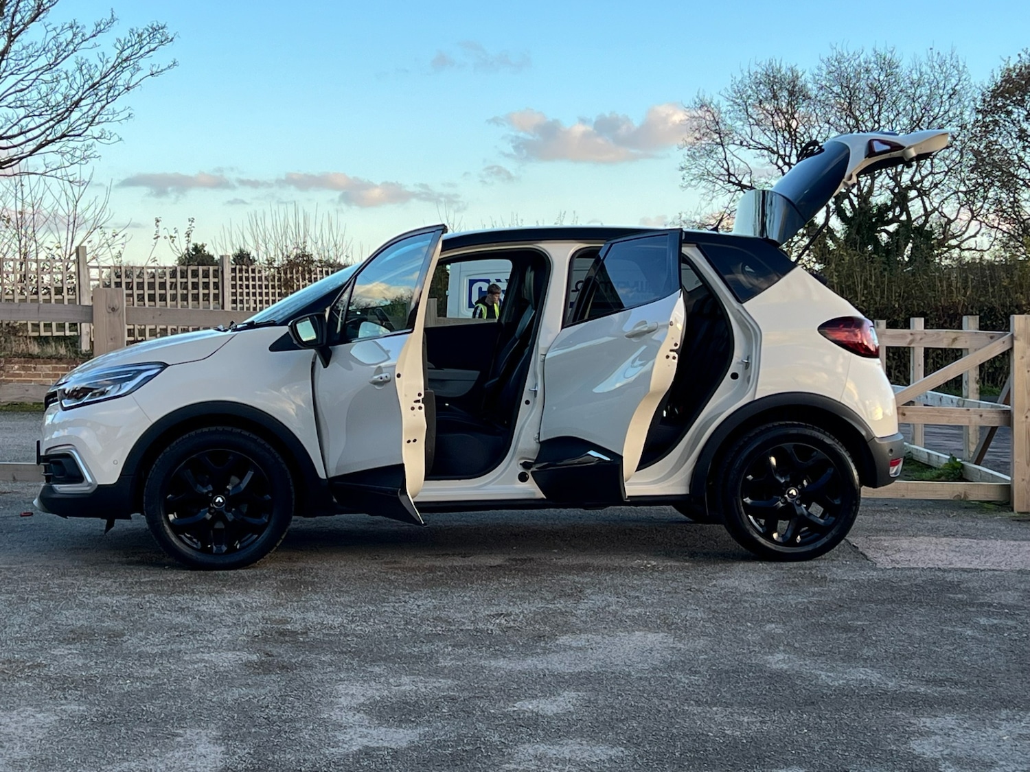 Used Renault Captur 2018 for sale - 76578252: Photo 7