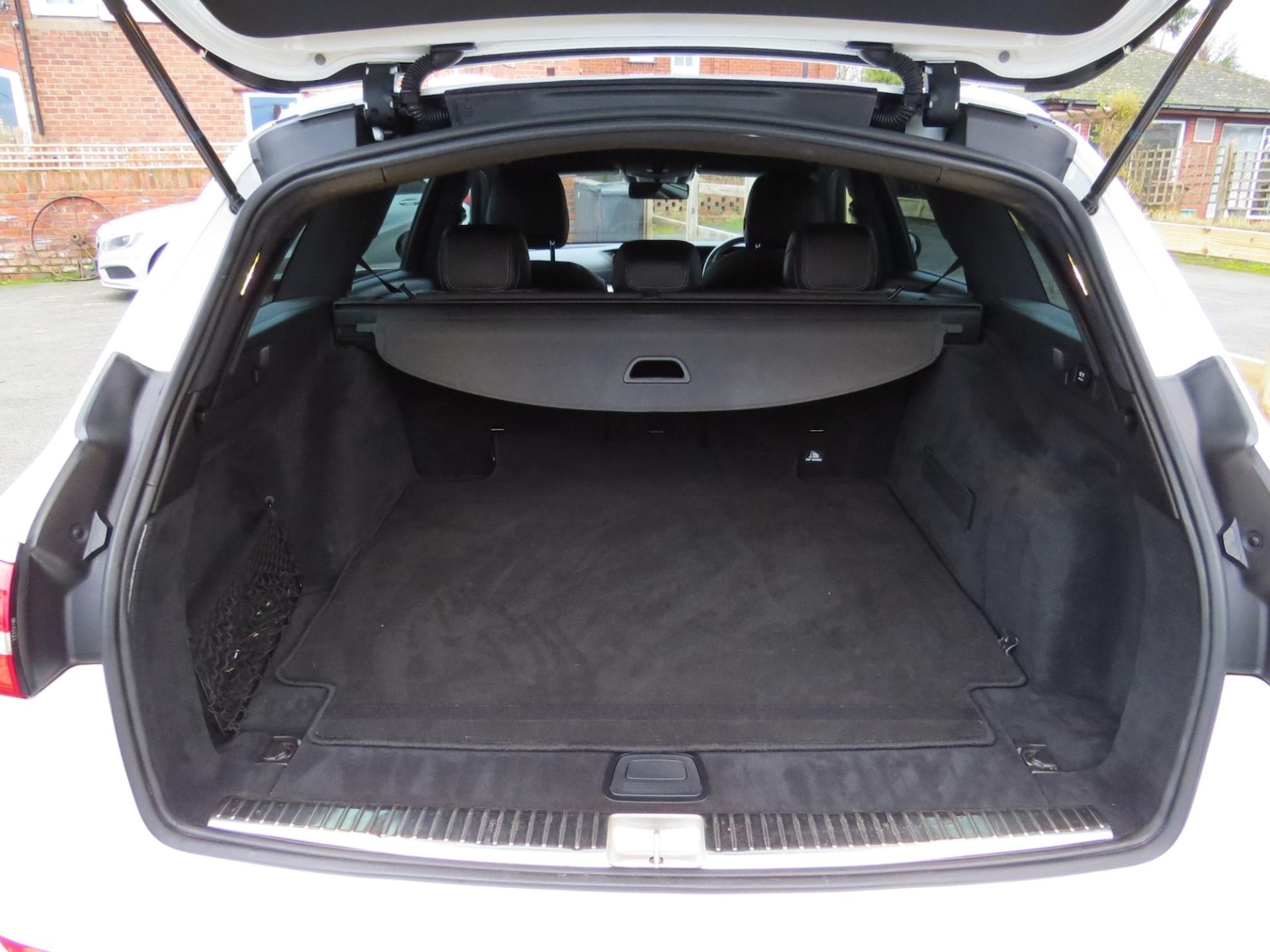 Used Mercedes-Benz E Class 2017 for sale - 76362718: Photo 14