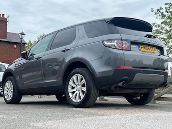 Used Land Rover Discovery Sport 2015 for sale - 78507987: Photo